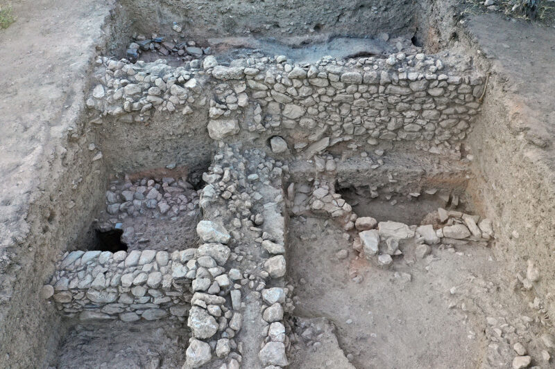 Prehistoric and Medieval structures on the hill